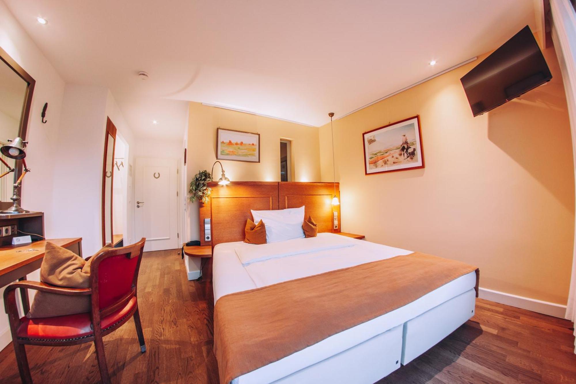 Hotel Zum Ochsen Oberstenfeld Εξωτερικό φωτογραφία