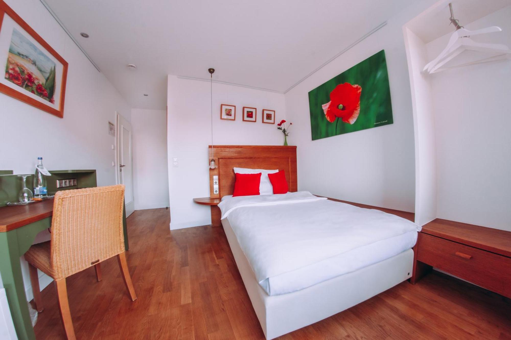Hotel Zum Ochsen Oberstenfeld Εξωτερικό φωτογραφία