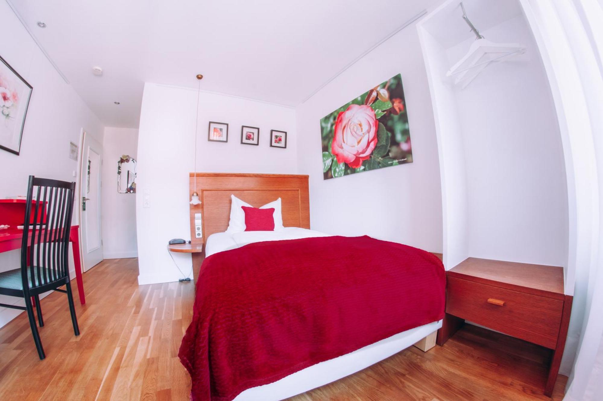 Hotel Zum Ochsen Oberstenfeld Εξωτερικό φωτογραφία